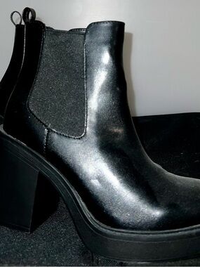 MIA Black Chelsea Platform my Ankle Boots